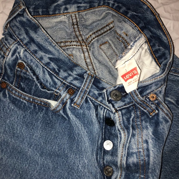 Vintage 501 Levi Cutoff Shorts - Picture 8 of 8